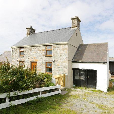 Ty Rhos, Farm Stay, Sleeps 4, Rhoshirwaun 2 Miles From Aberdaron Bagian luar foto