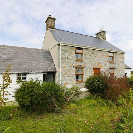 Ty Rhos, Farm Stay, Sleeps 4, Rhoshirwaun 2 Miles From Aberdaron Bagian luar foto