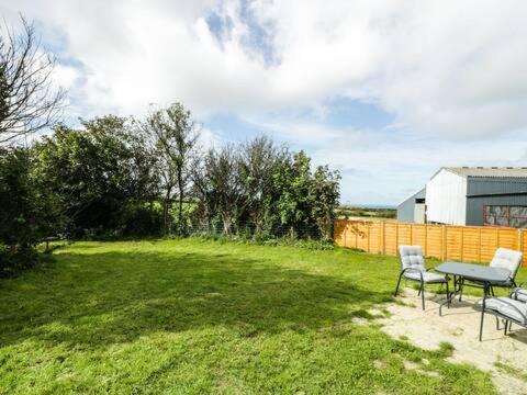 Ty Rhos, Farm Stay, Sleeps 4, Rhoshirwaun 2 Miles From Aberdaron Bagian luar foto