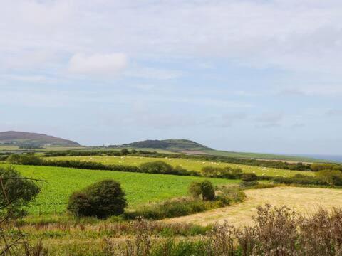 Ty Rhos, Farm Stay, Sleeps 4, Rhoshirwaun 2 Miles From Aberdaron Bagian luar foto